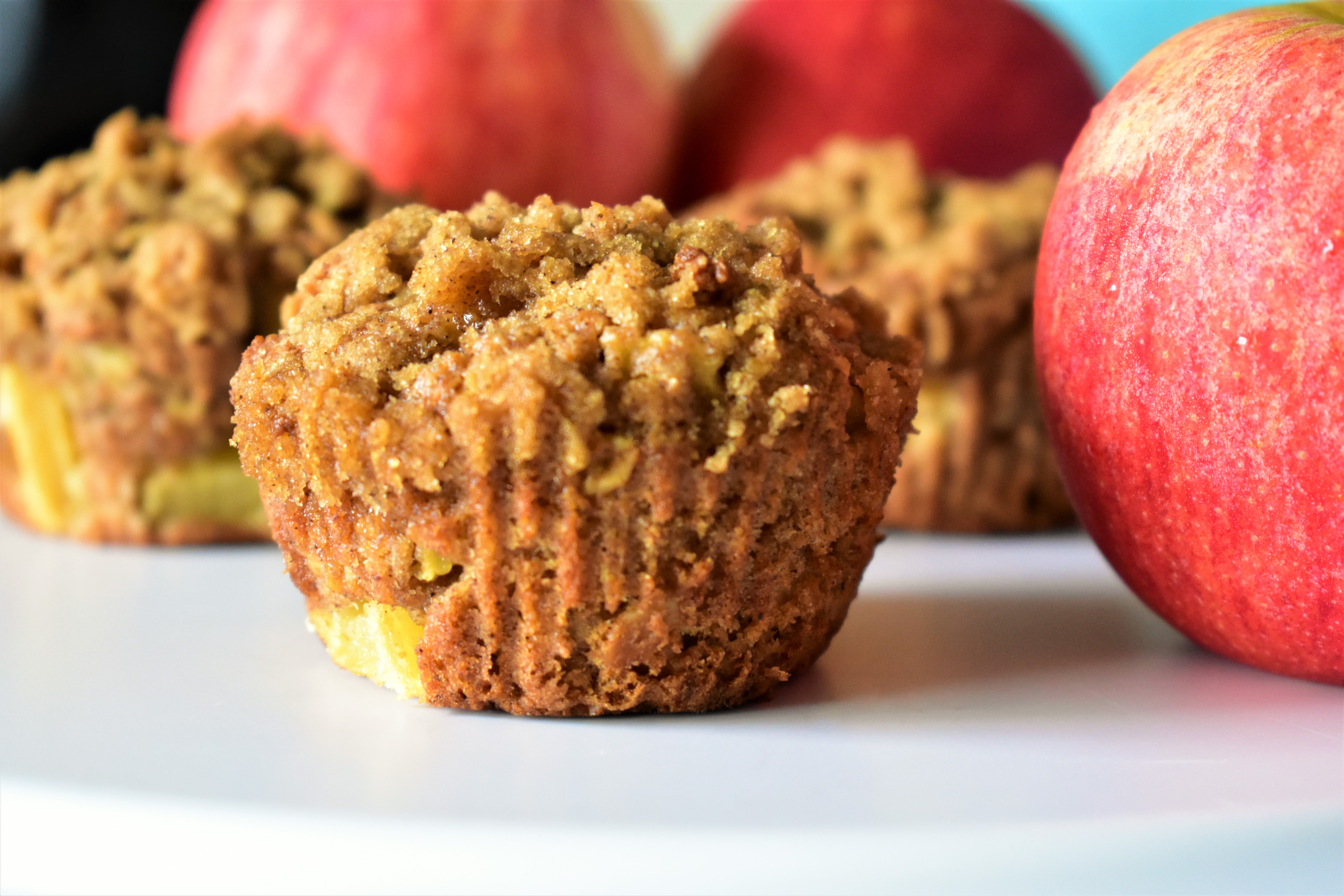 Apple-Oatmeal Muffins