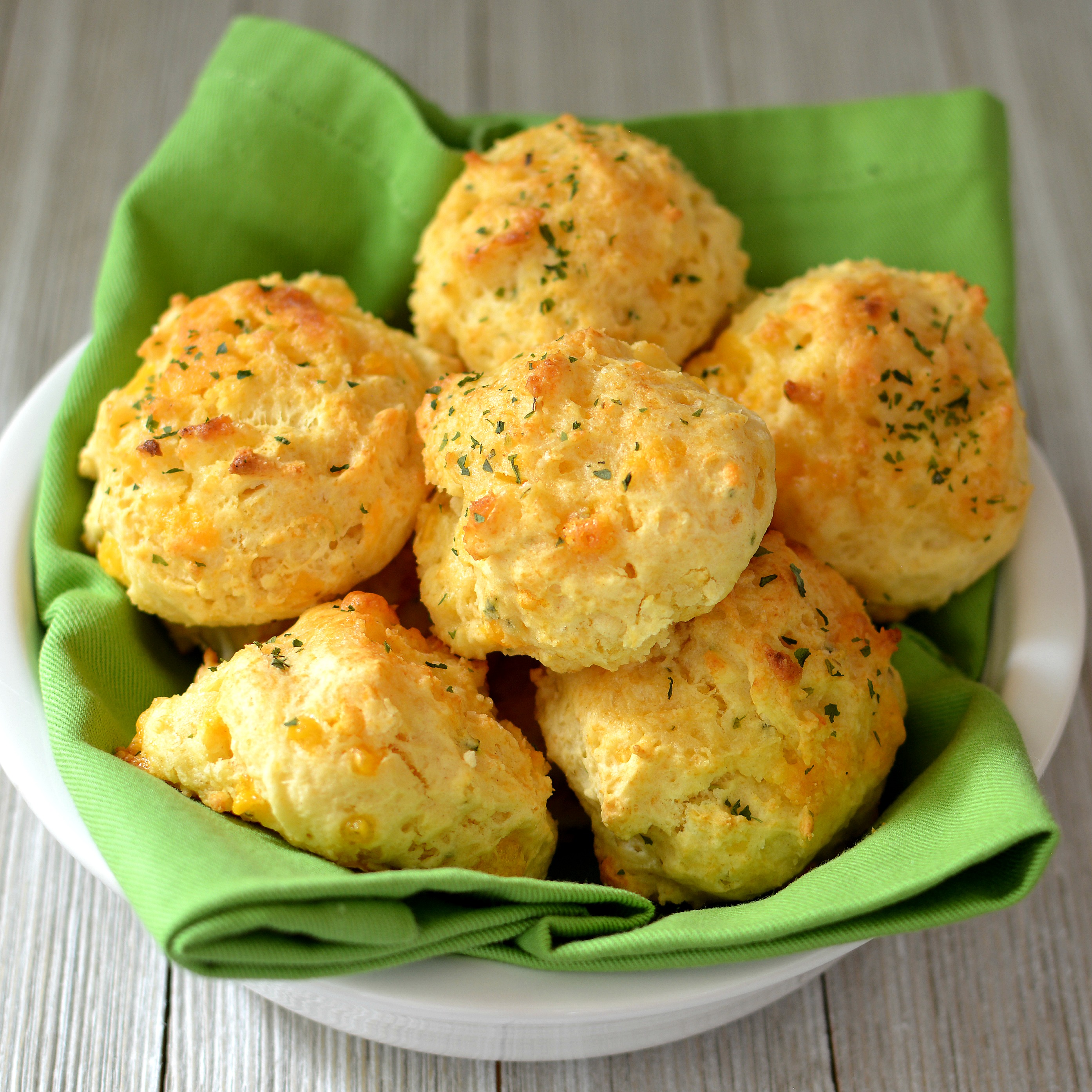 Cheddar Bay Biscuits