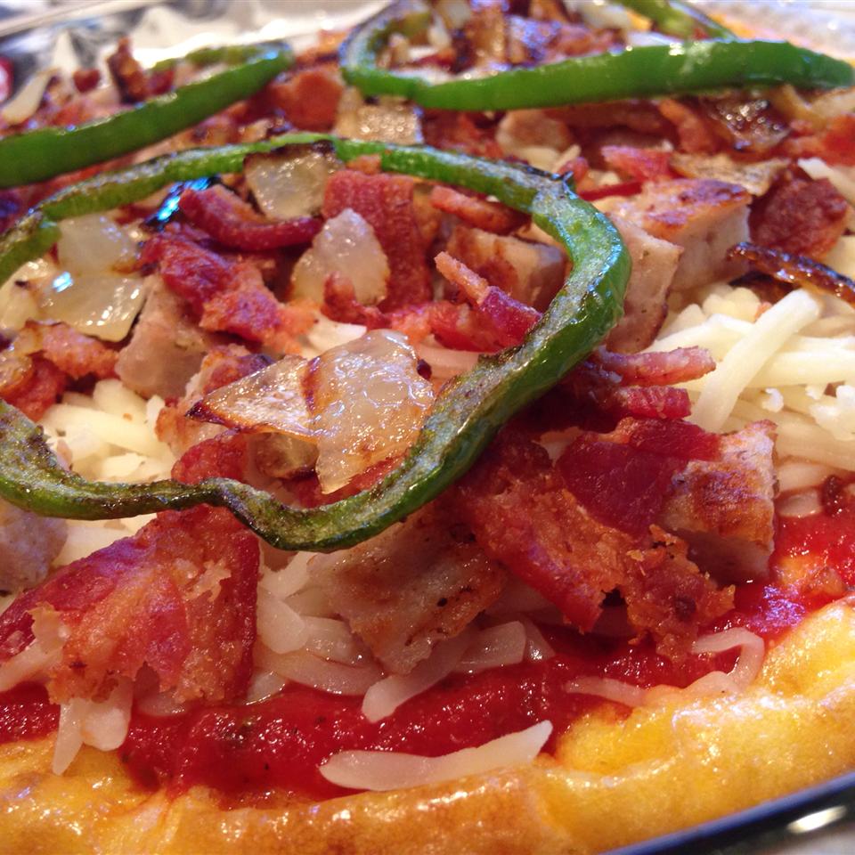 Low-Carb Deep-Dish Breakfast Pizza