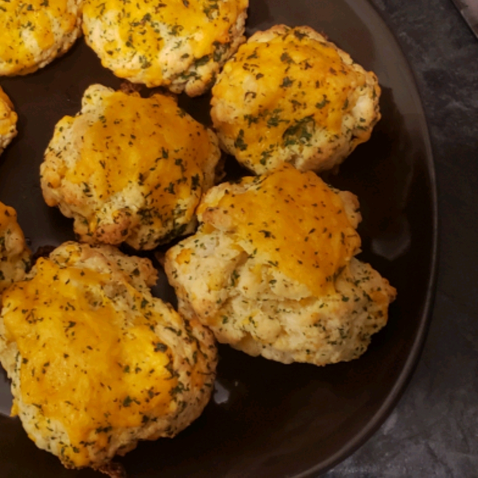 Red Lobster® Cheddar Biscuits