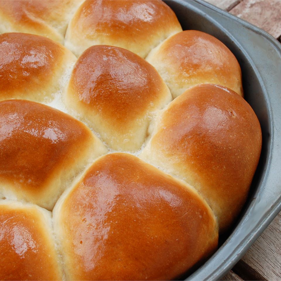Classic Dinner Rolls