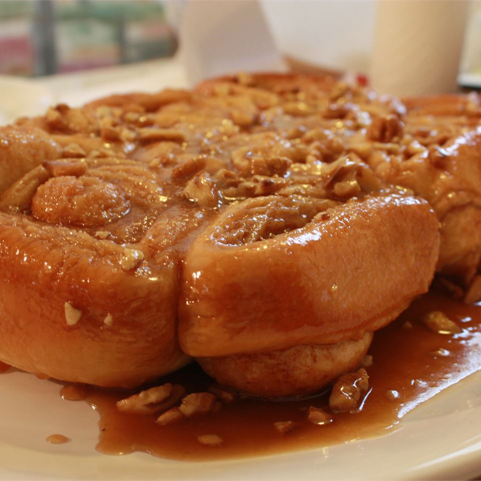 Overnight Caramel Pecan Rolls