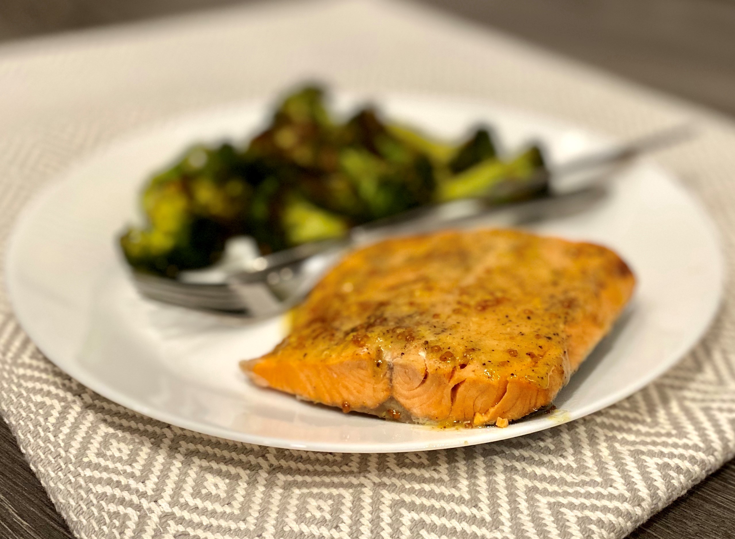 Instant Pot® Honey-Mustard Salmon from Frozen