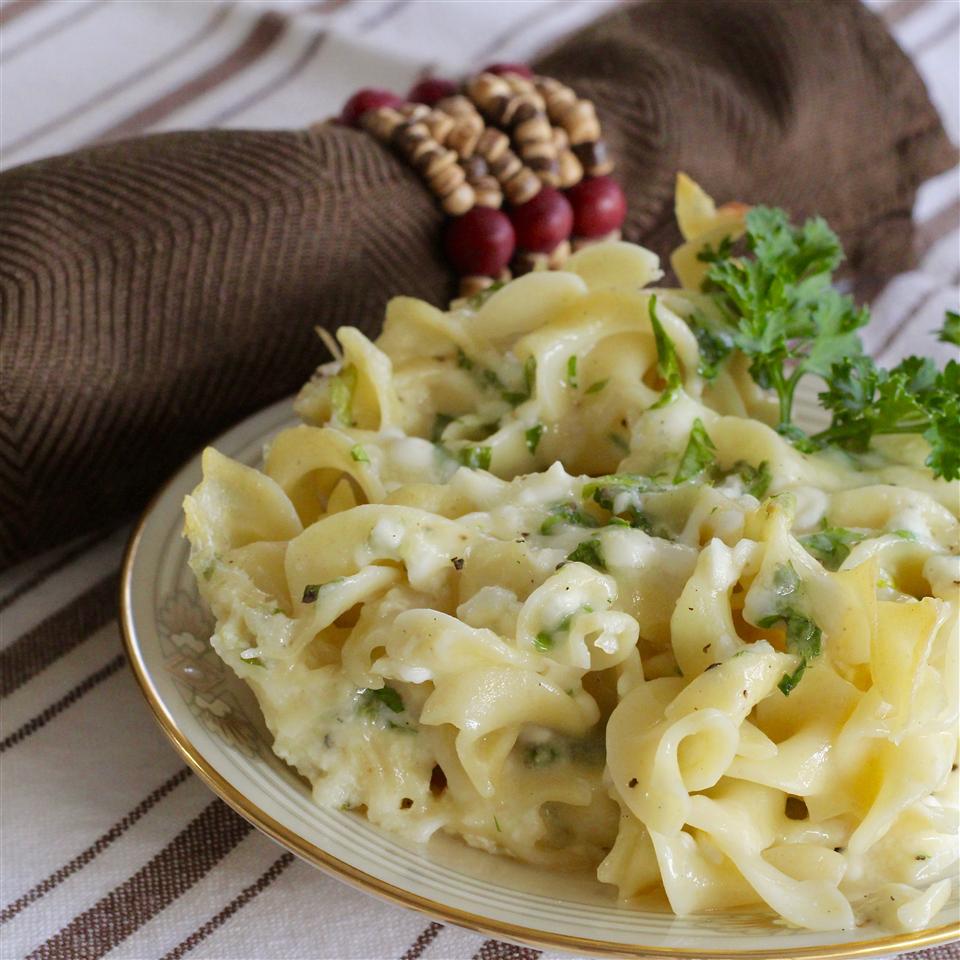 Mock Sou Boreg (Armenian Macaroni and Cheese)