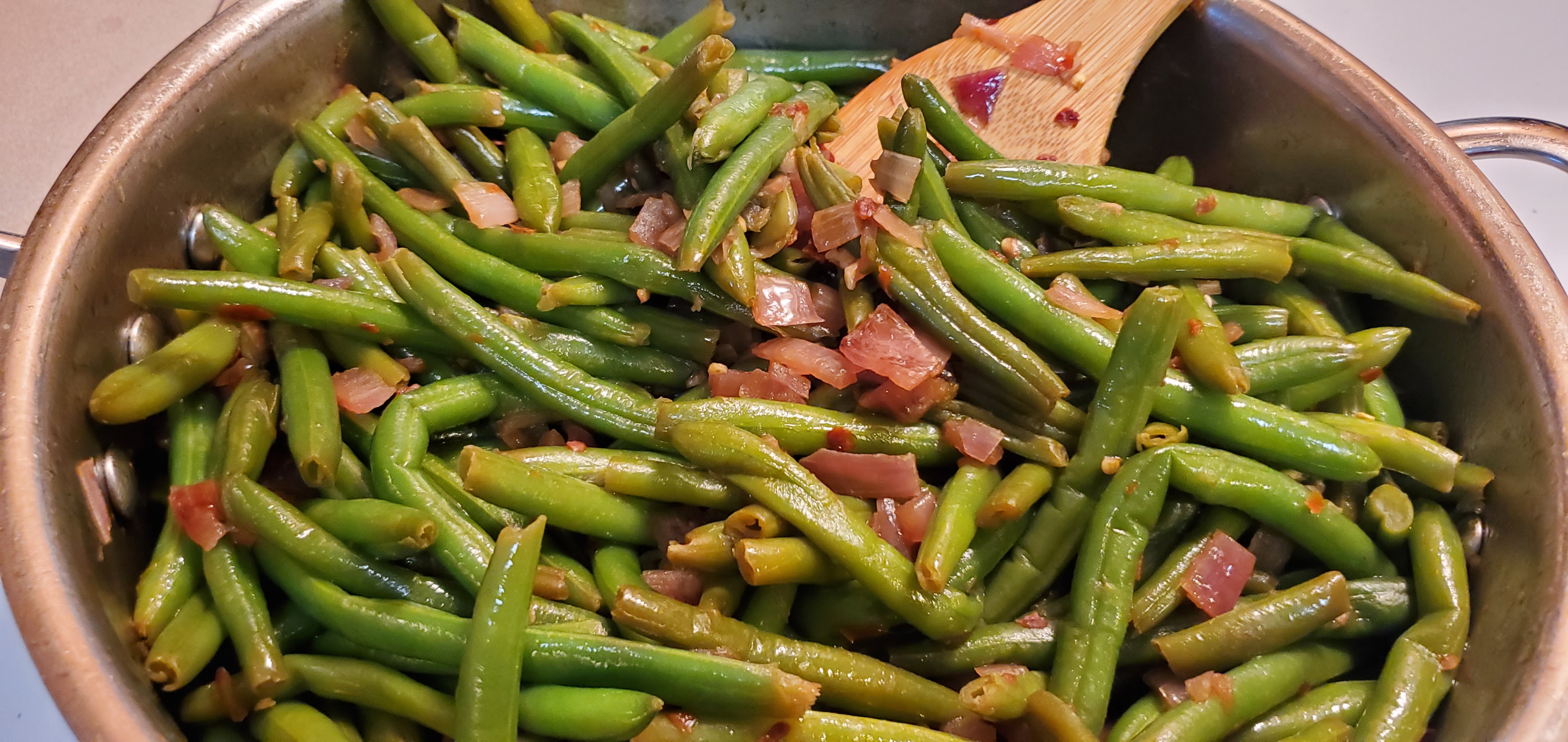 Sauteed Green Beans with Garlic
