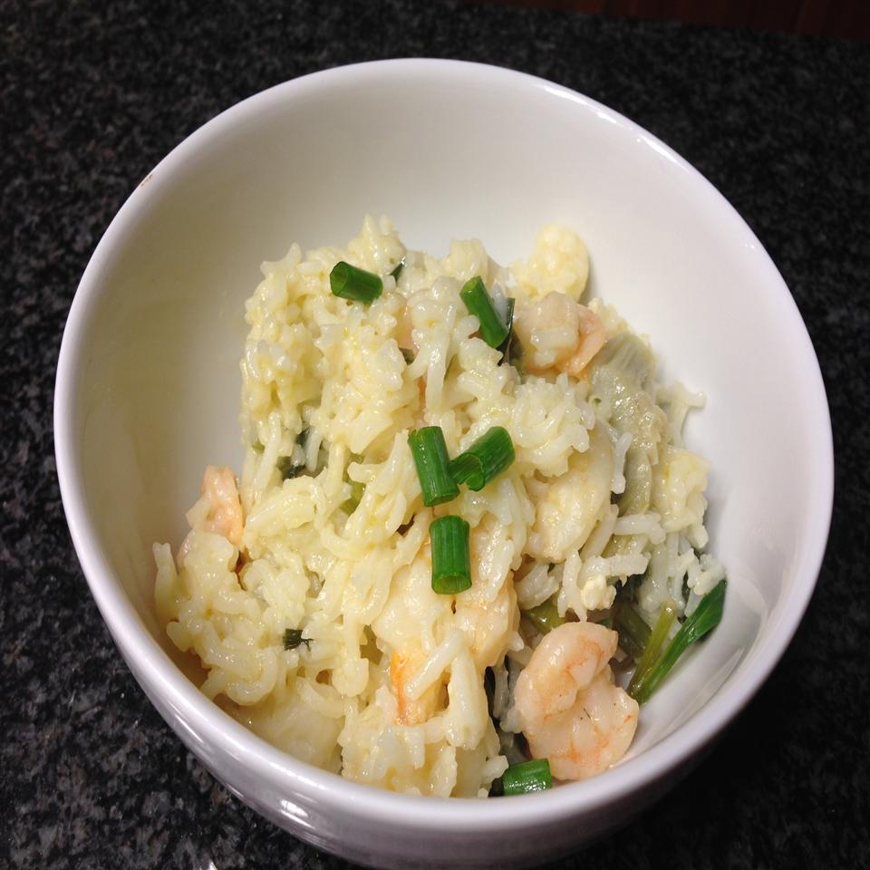 One-Skillet Shrimp and Rice with Spinach and Artichokes