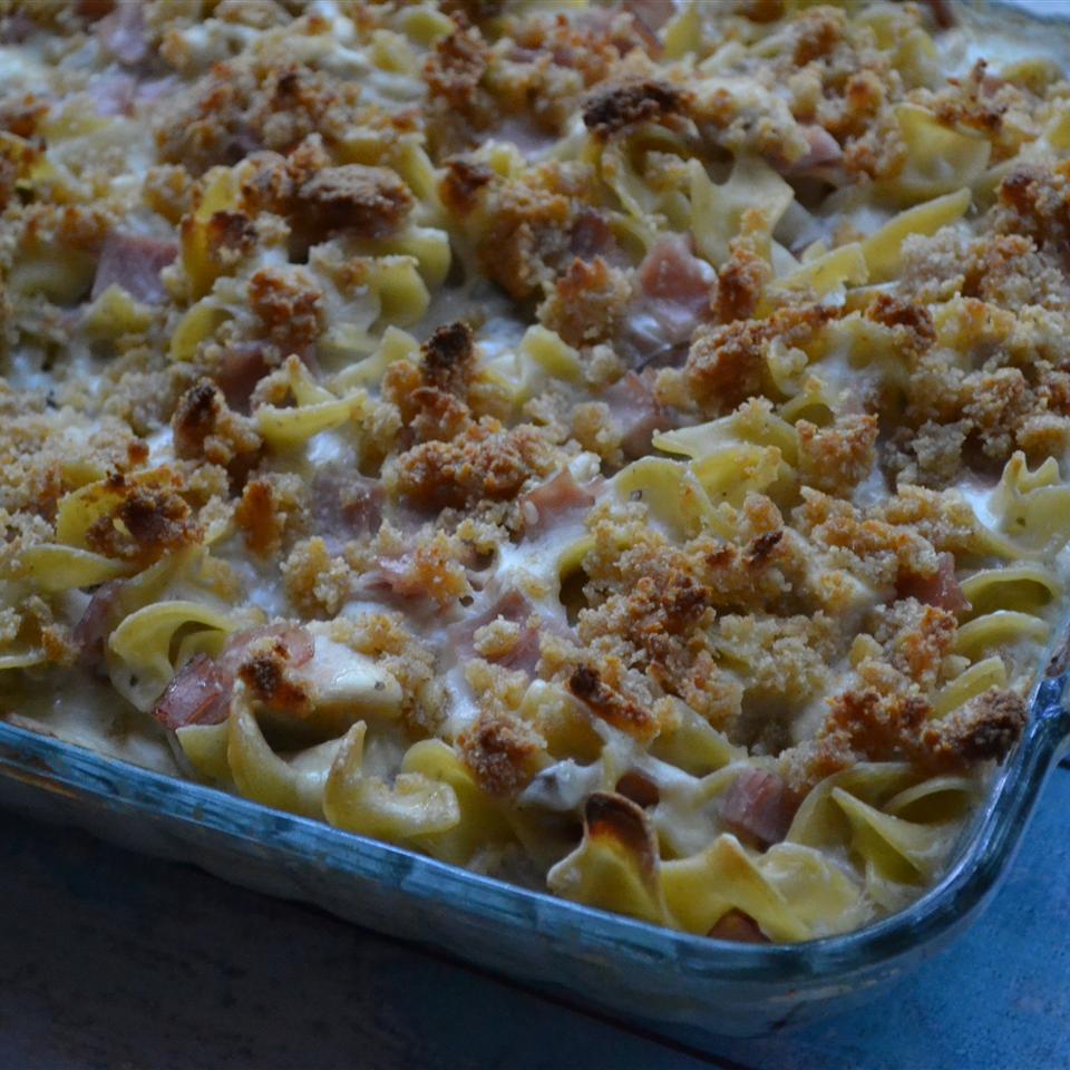 Creamy Chicken Cordon Bleu Casserole
