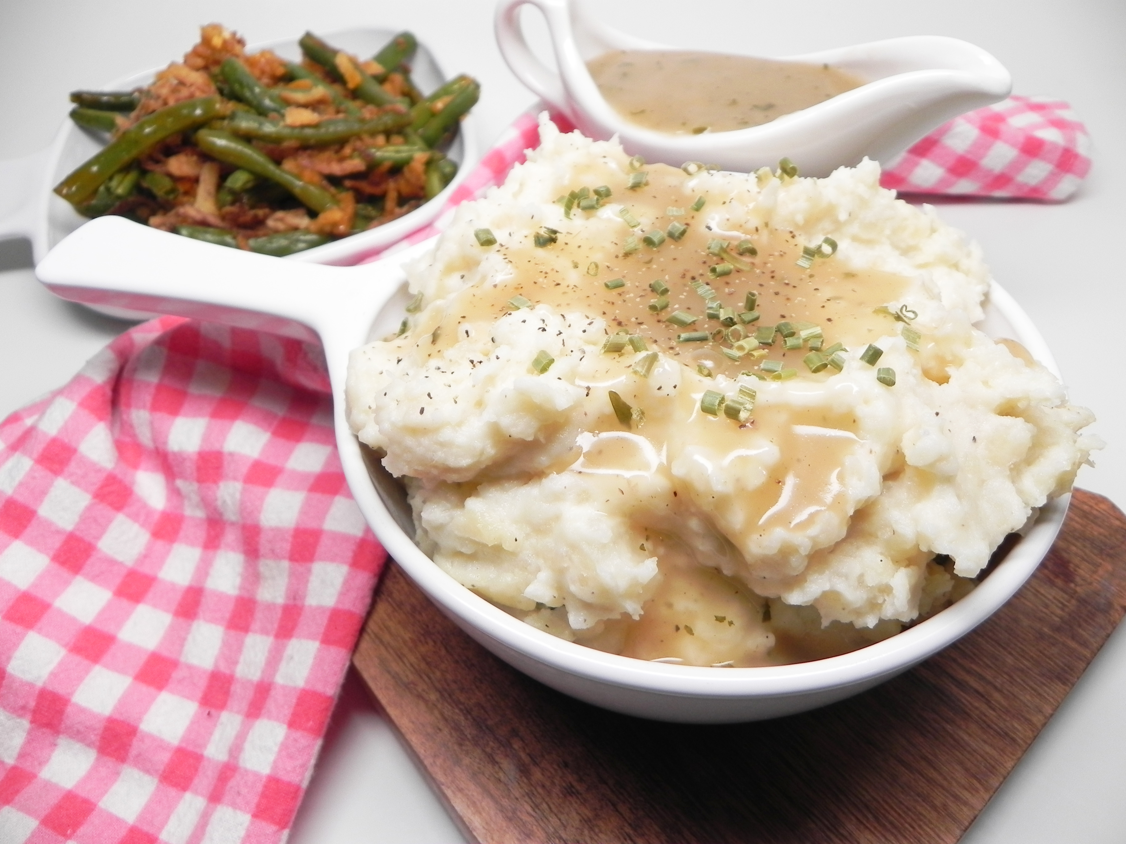 Mom's Special Mashed Potatoes with Cream Cheese