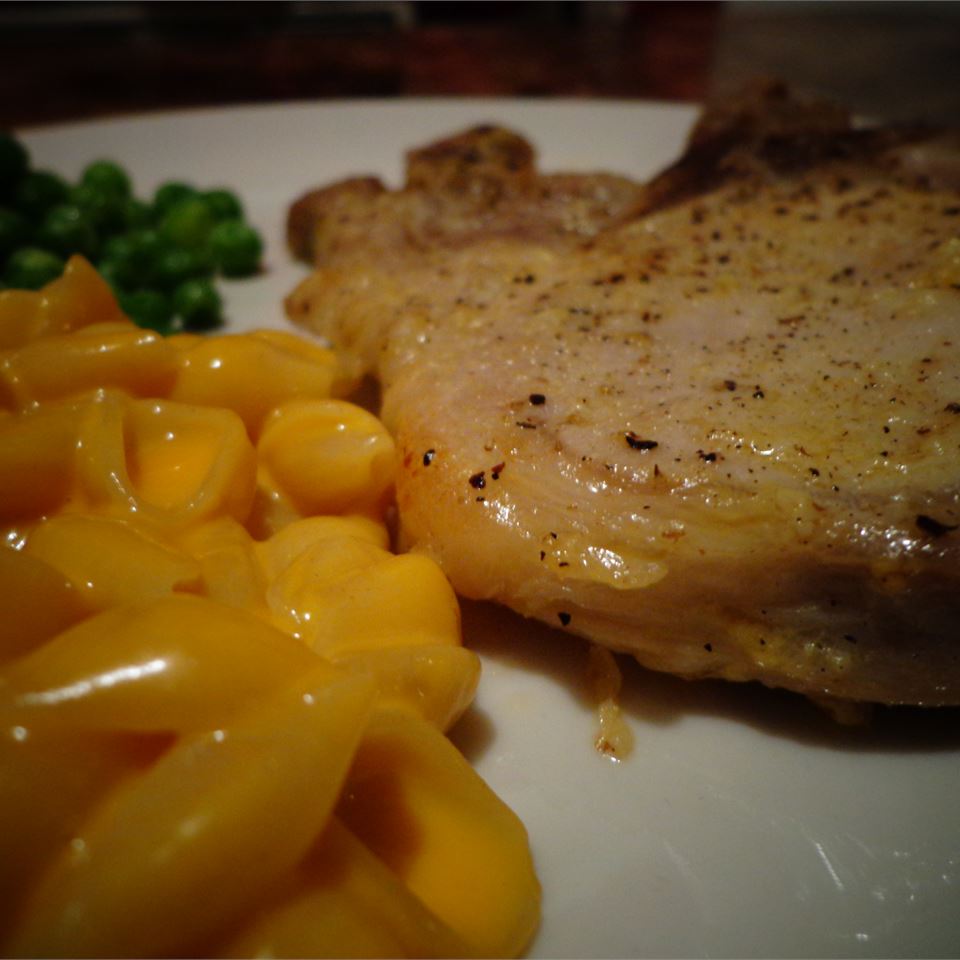 Garlic Seasoned Baked Pork Chops