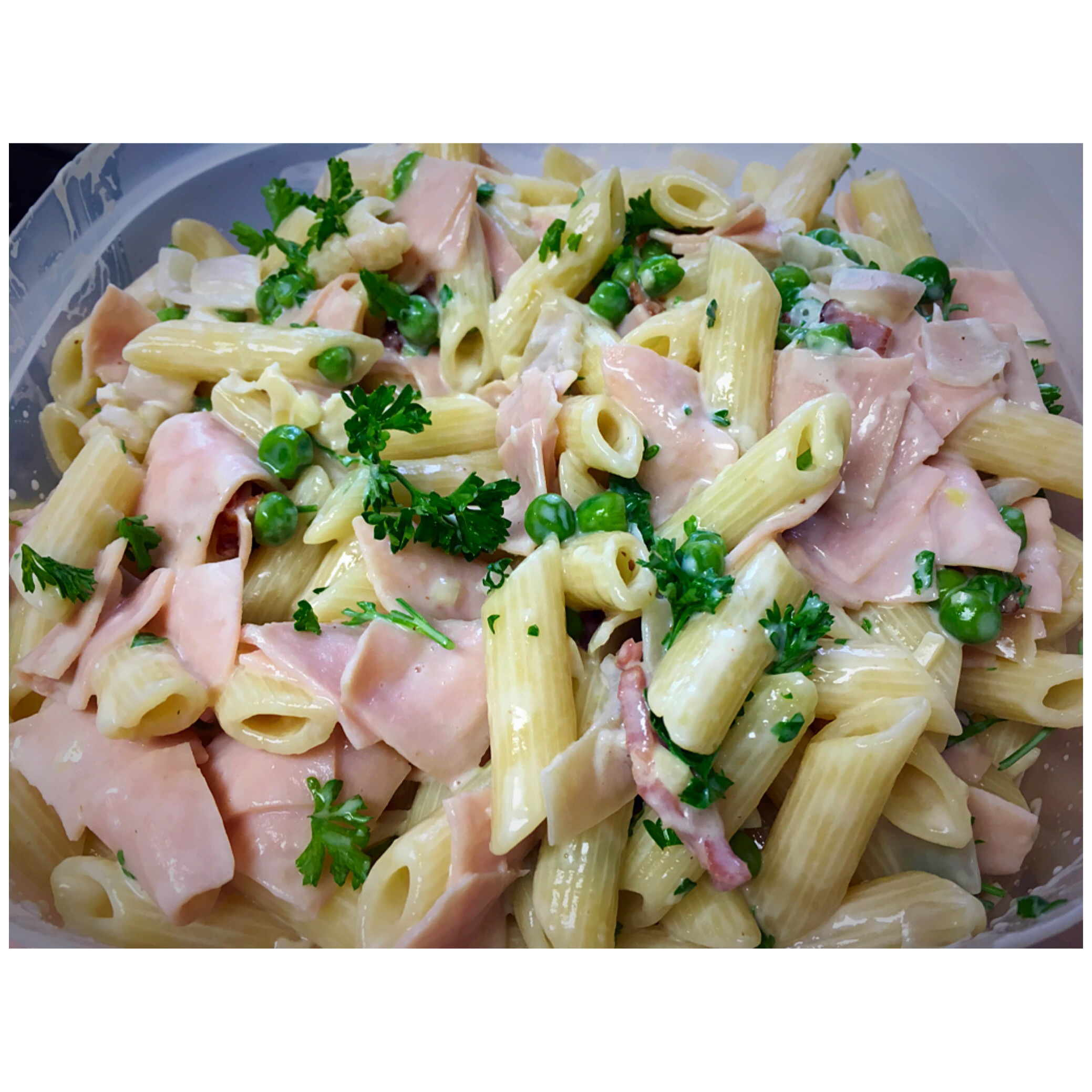 Quick and Creamy Pasta Carbonara