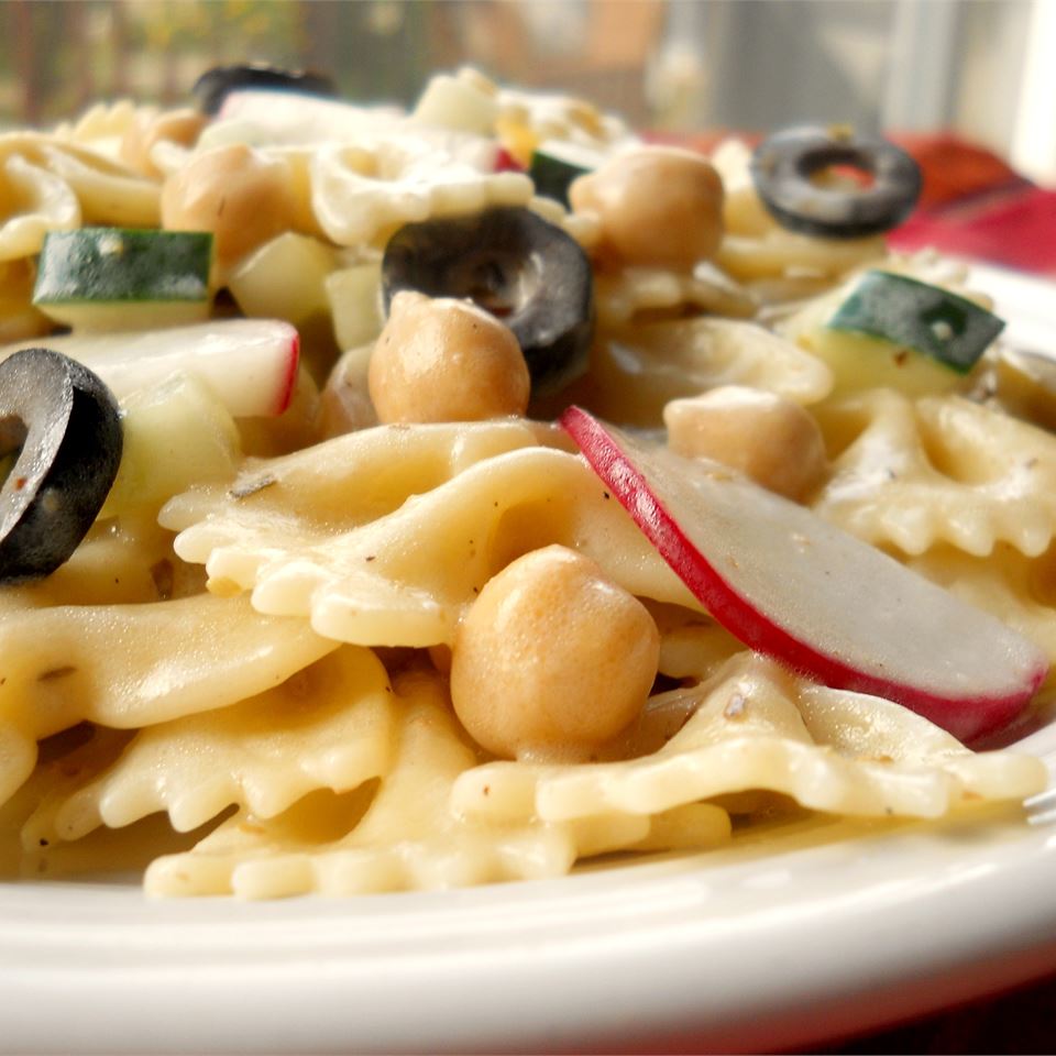 Greek-alicious Pasta Salad