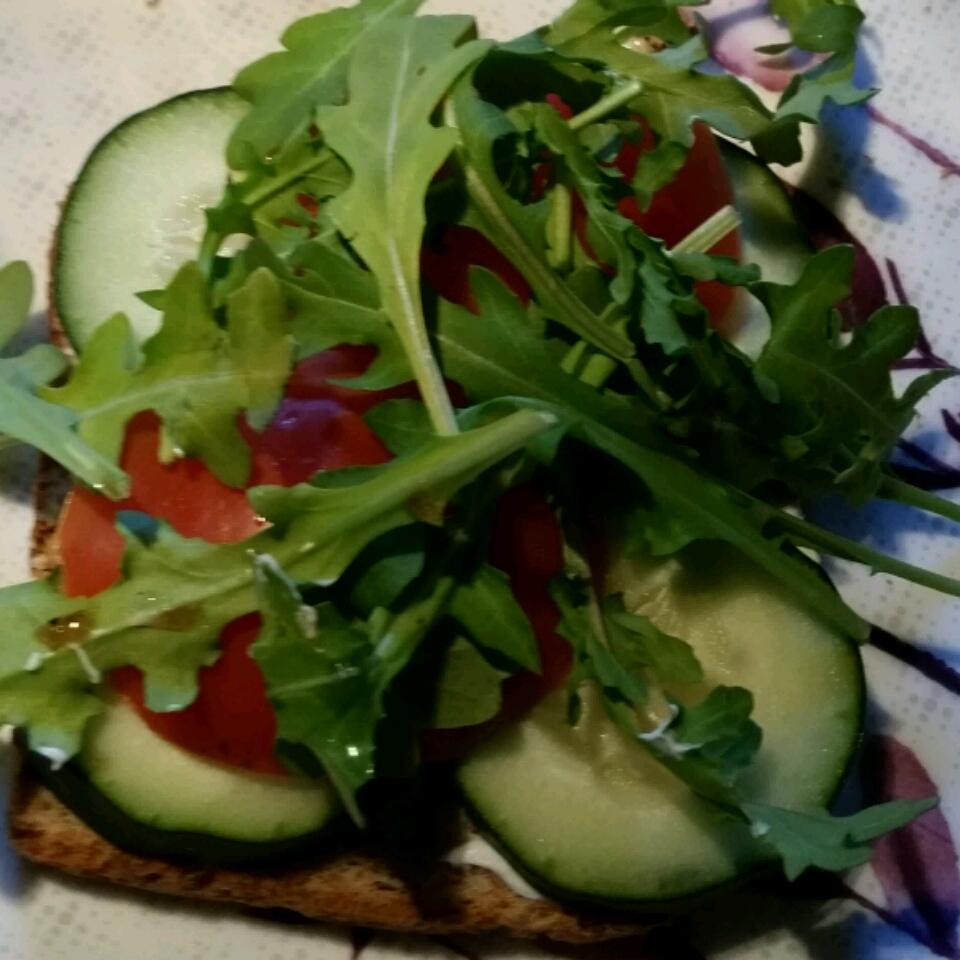 Spring Veggie Bagel Sandwich
