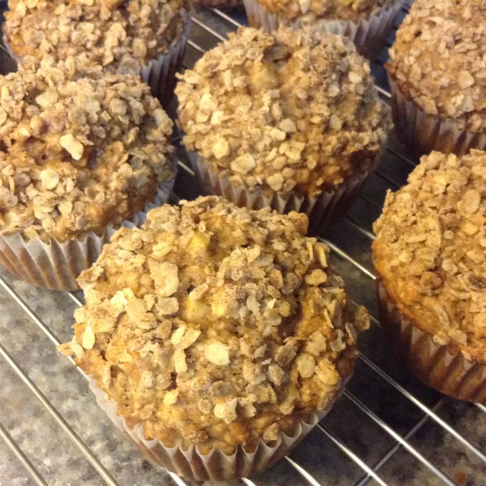 Apple Cinnamon Oatmeal Muffins